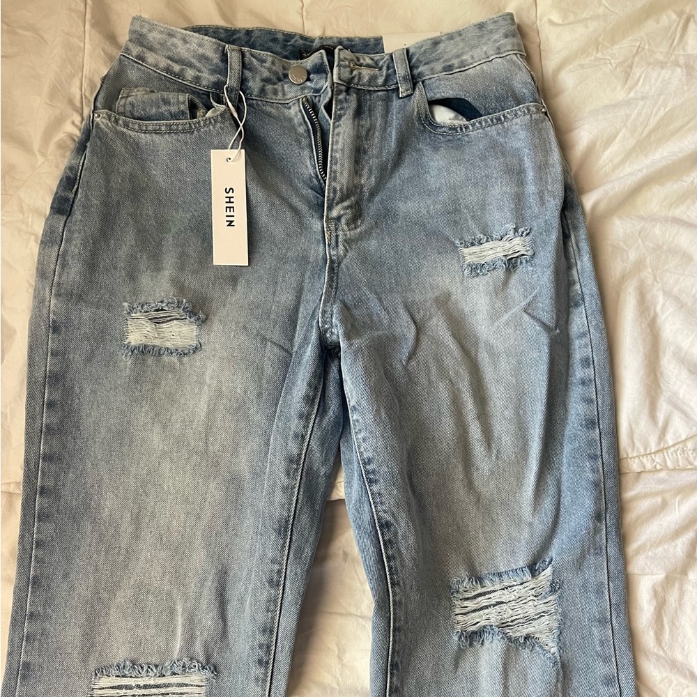 Ripped boyfriend jeans